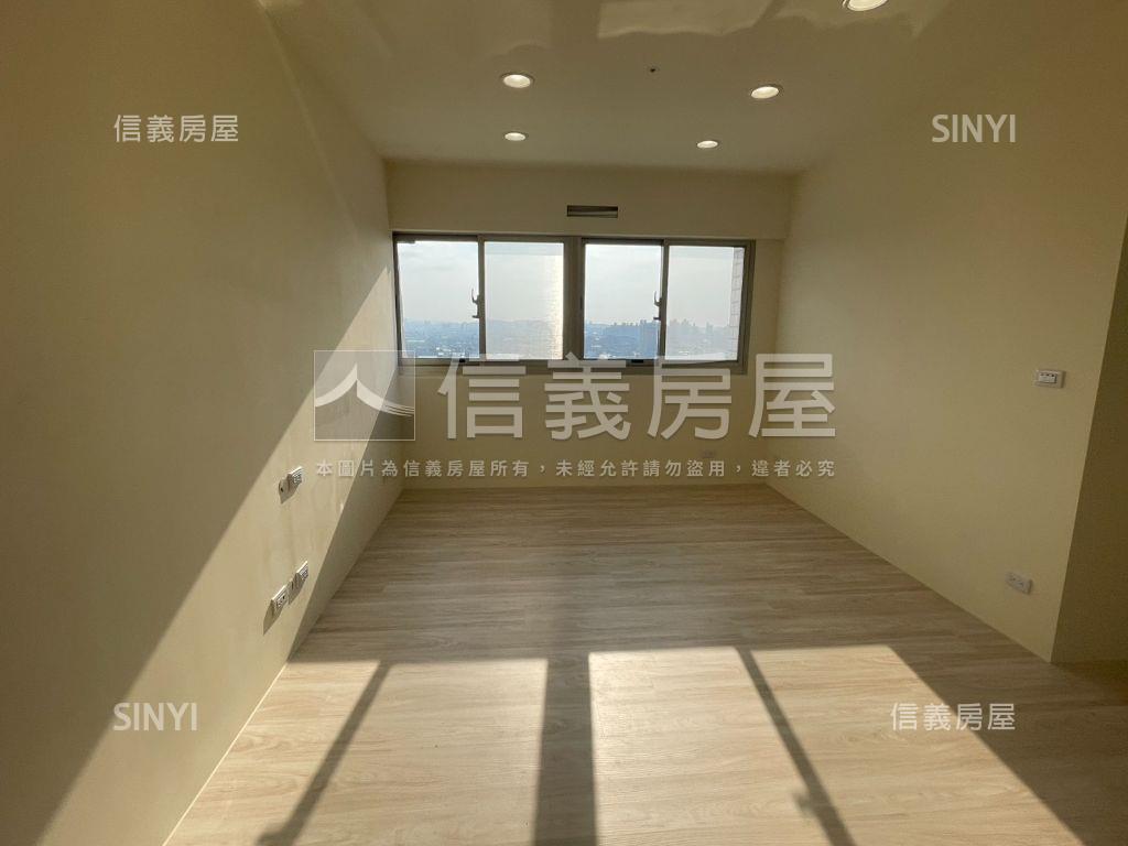 中壢精美三房兩衛平面車位房屋室內格局與周邊環境