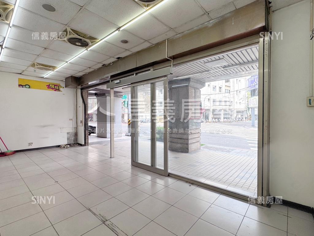 中和路大馬路熱鬧寬店面房屋室內格局與周邊環境