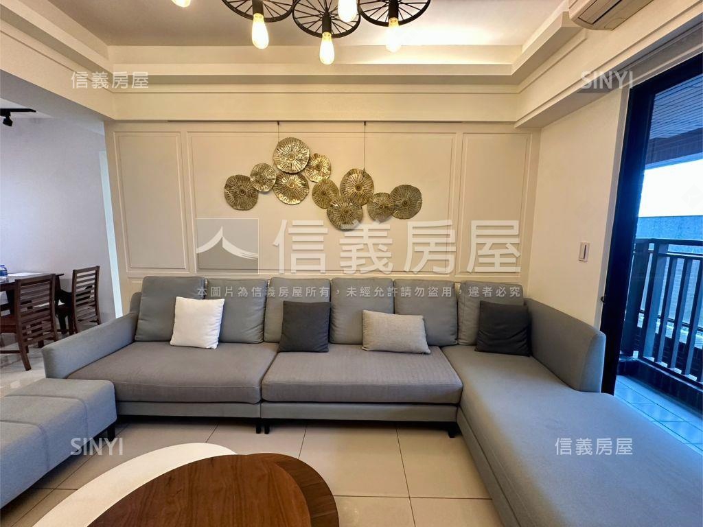 上河堤綠景成家三房車位房屋室內格局與周邊環境