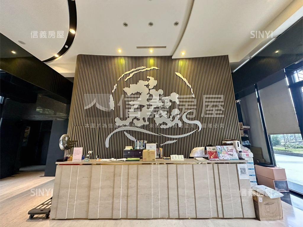 上河堤綠景成家三房車位房屋室內格局與周邊環境