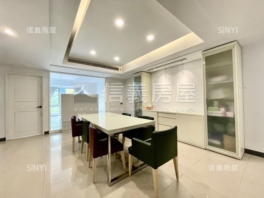 藏峰樹海美豪邸房屋室內格局與周邊環境