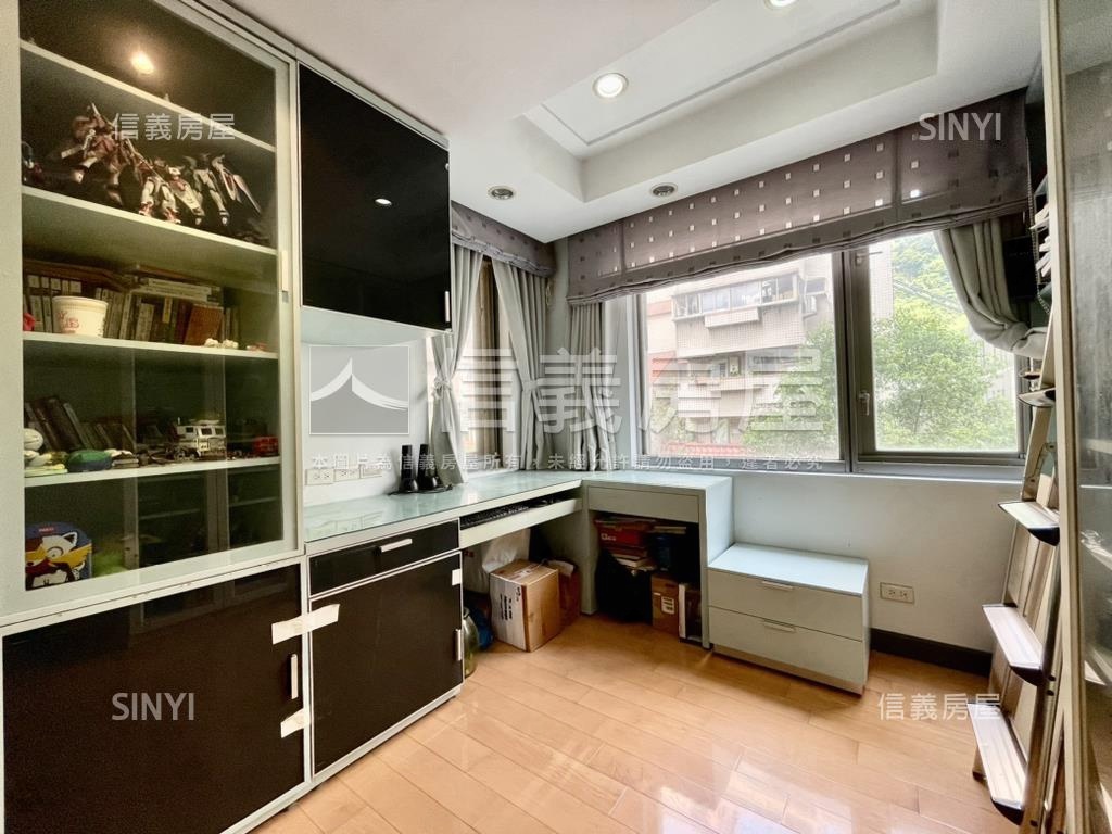 藏峰樹海美豪邸房屋室內格局與周邊環境
