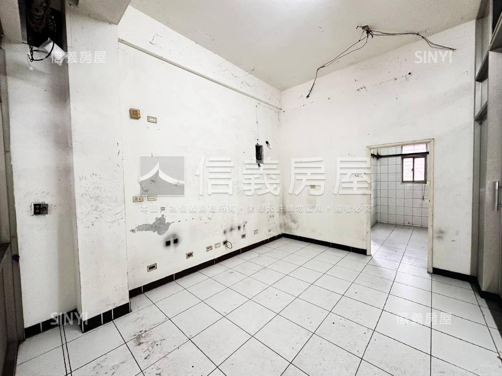 中和路７米面寬金店面房屋室內格局與周邊環境