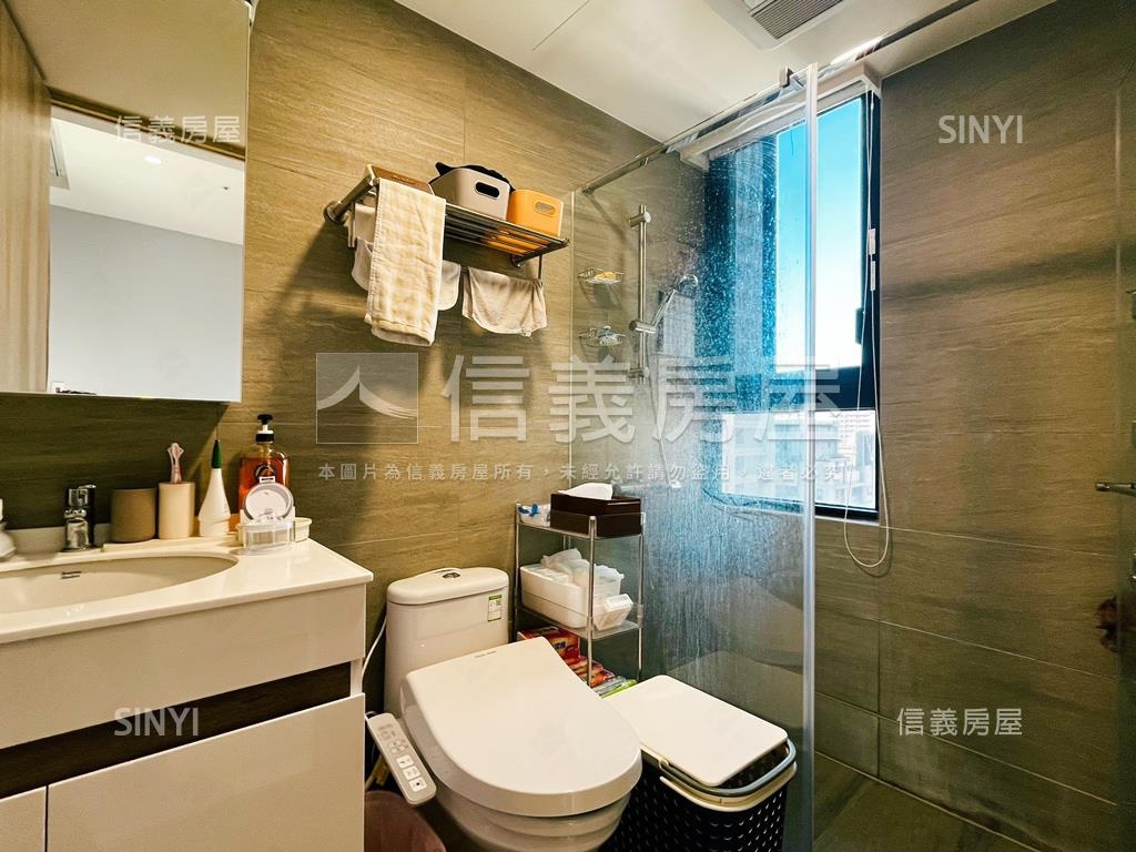 昕上城好屋況＋２車位房屋室內格局與周邊環境