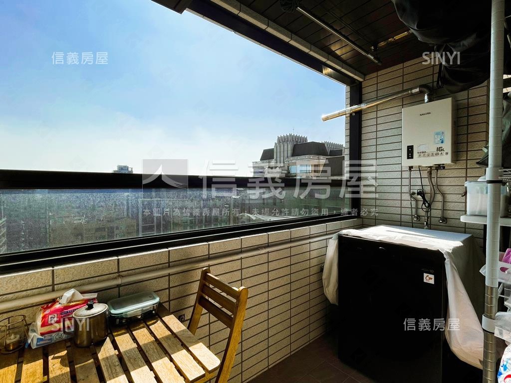 昕上城好屋況＋２車位房屋室內格局與周邊環境