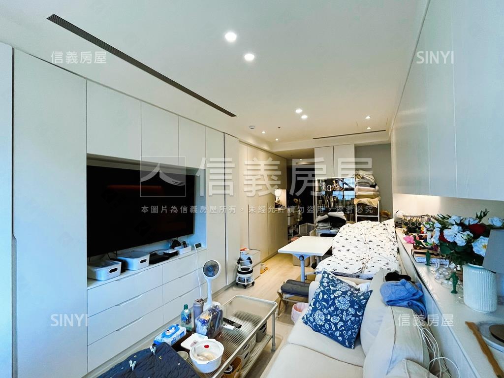 昕上城好屋況＋２車位房屋室內格局與周邊環境