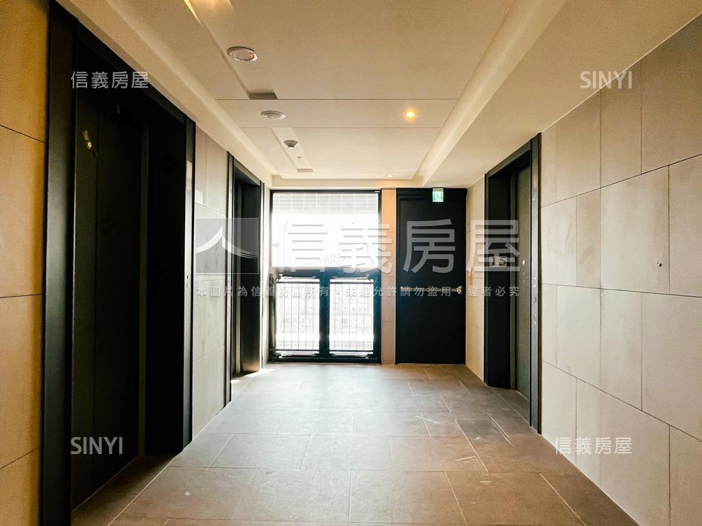 昕上城好屋況＋２車位房屋室內格局與周邊環境