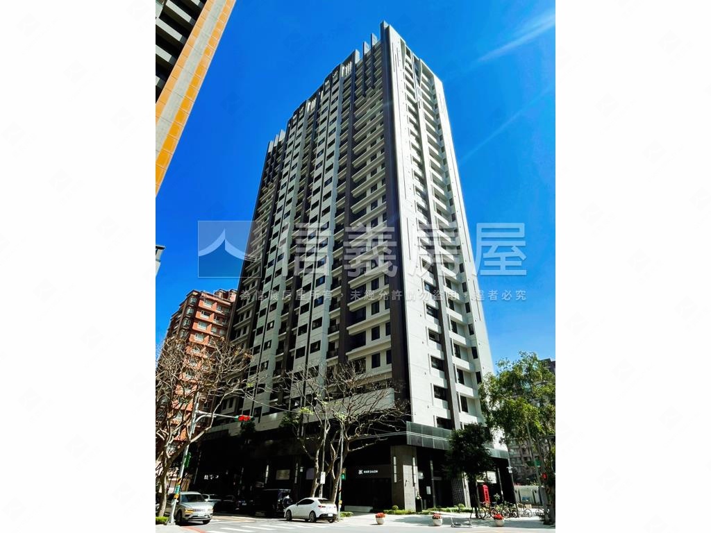 昕上城好屋況＋２車位房屋室內格局與周邊環境