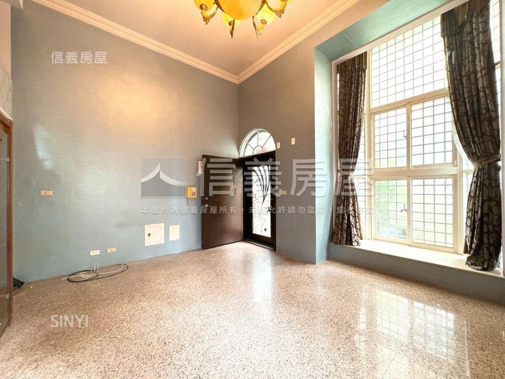 Ａ９麗園學區旁邊間透天房屋室內格局與周邊環境