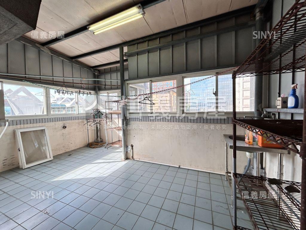 Ａ９麗園學區旁邊間透天房屋室內格局與周邊環境