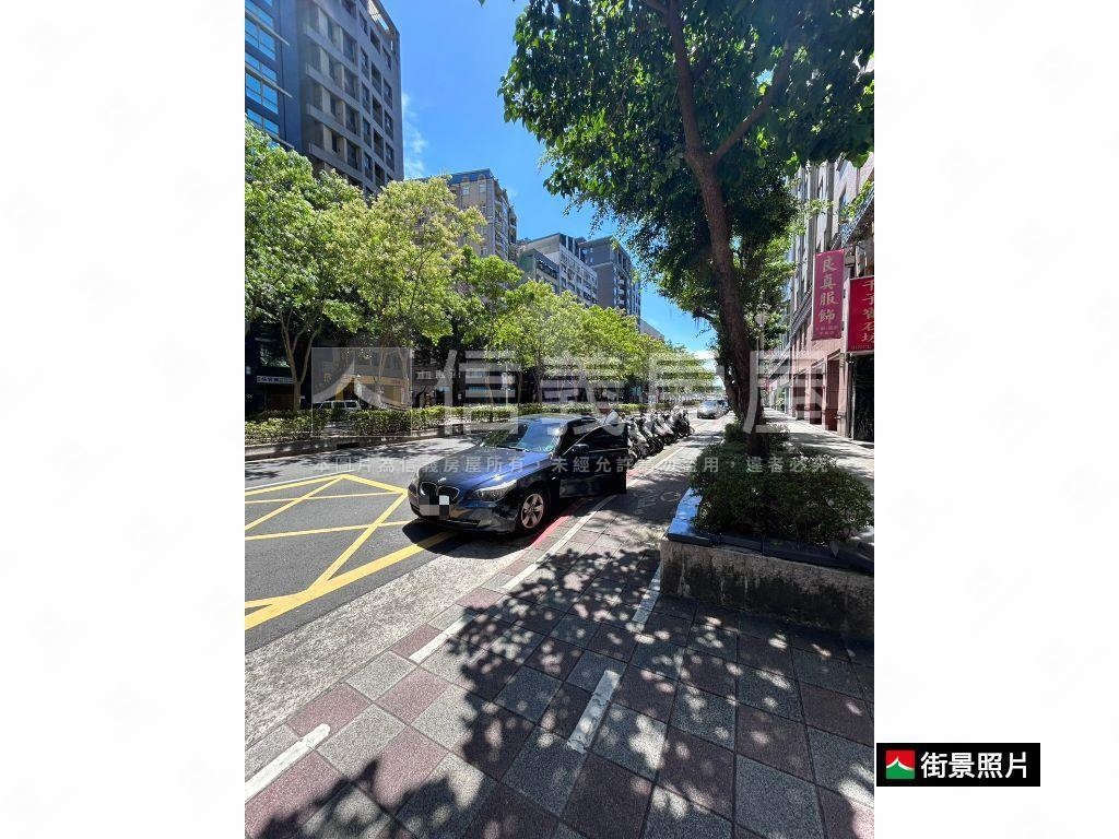 信義路精華路段車位房屋室內格局與周邊環境