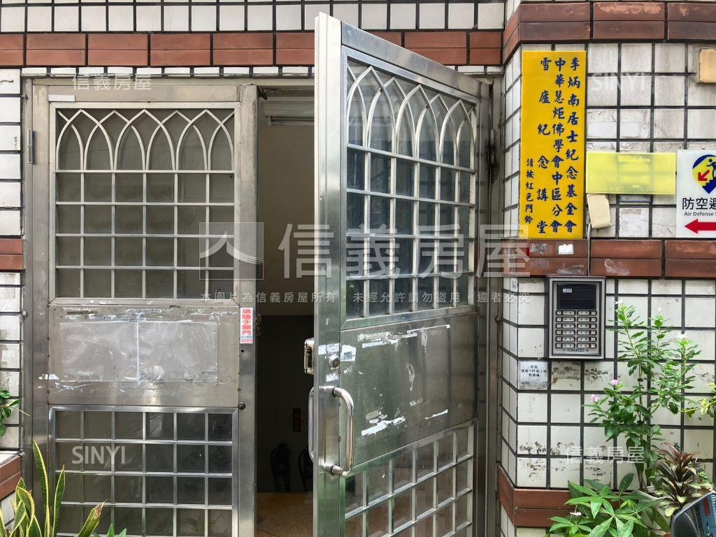 近五權車站興大電梯美三房房屋室內格局與周邊環境