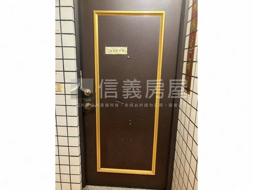 近五權車站興大電梯美三房房屋室內格局與周邊環境