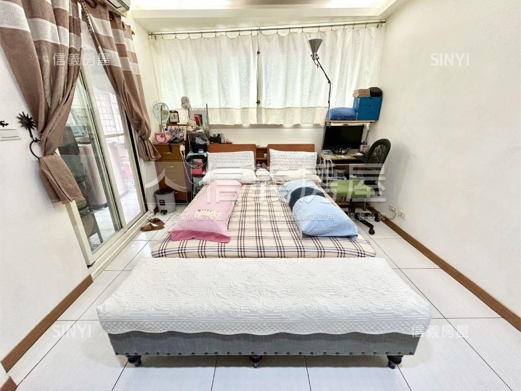 近環球˙邊間美裝華廈房屋室內格局與周邊環境