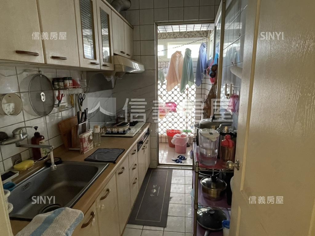 瑞Ｇ三房一皮箱直接入住房屋室內格局與周邊環境