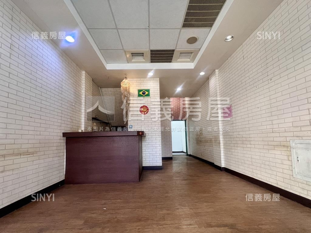 三多正路黃金透店房屋室內格局與周邊環境
