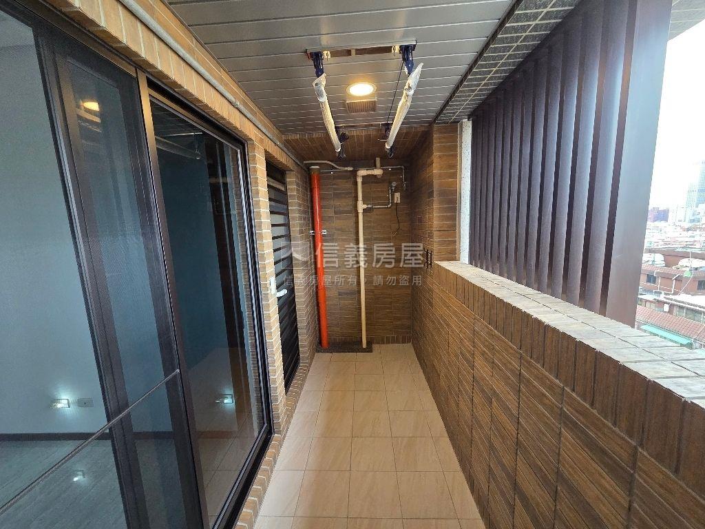 全坤１０１高樓兩房房屋室內格局與周邊環境