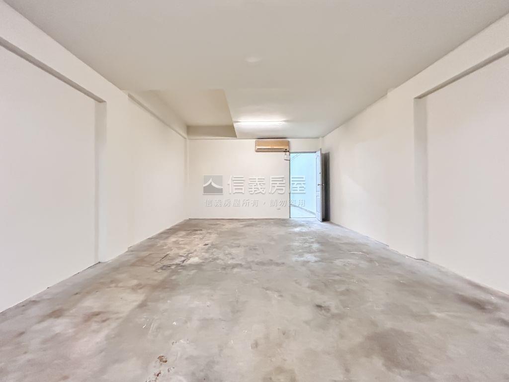 稀有７－１１旁車庫透天房屋室內格局與周邊環境