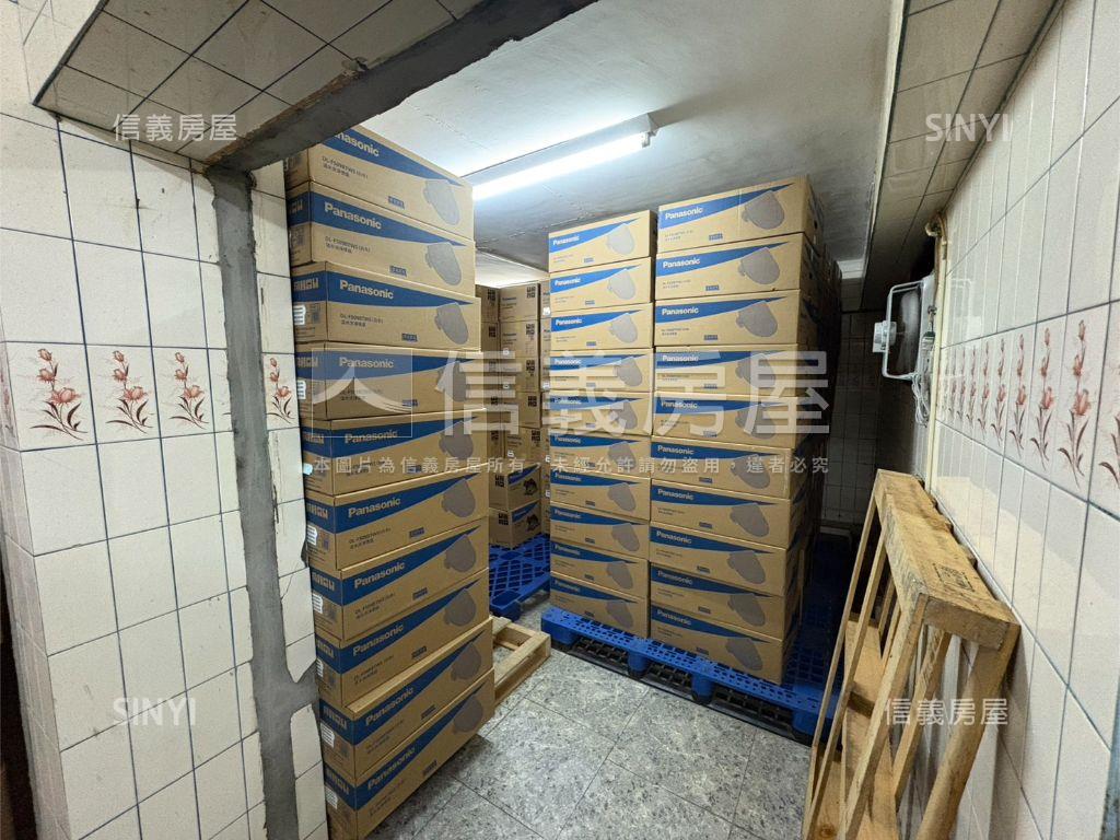 稀有興華精選店面房屋室內格局與周邊環境