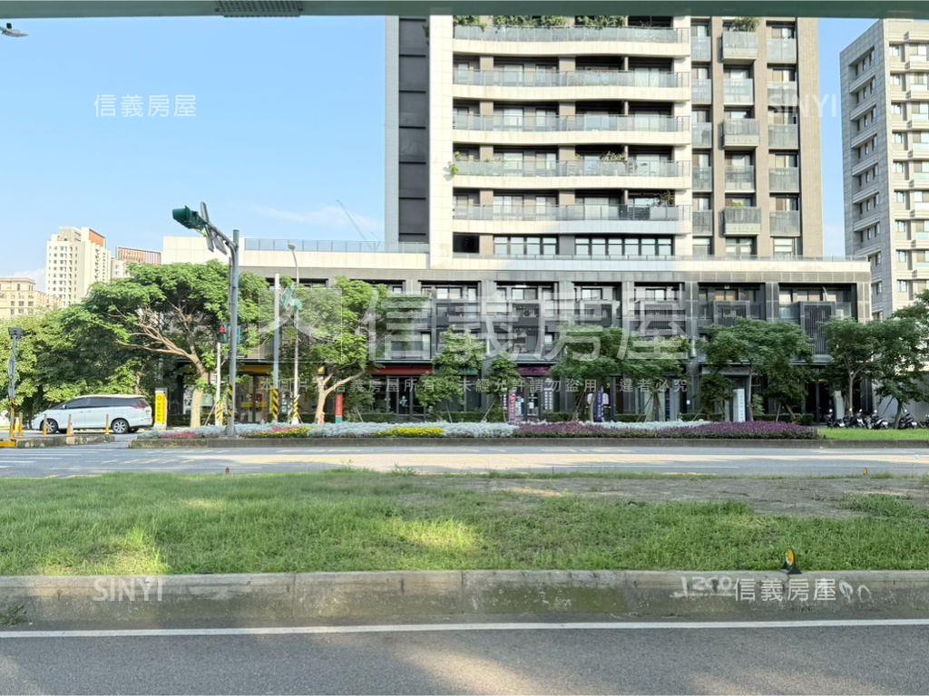 桃園重劃區近高鐵站店面房屋室內格局與周邊環境