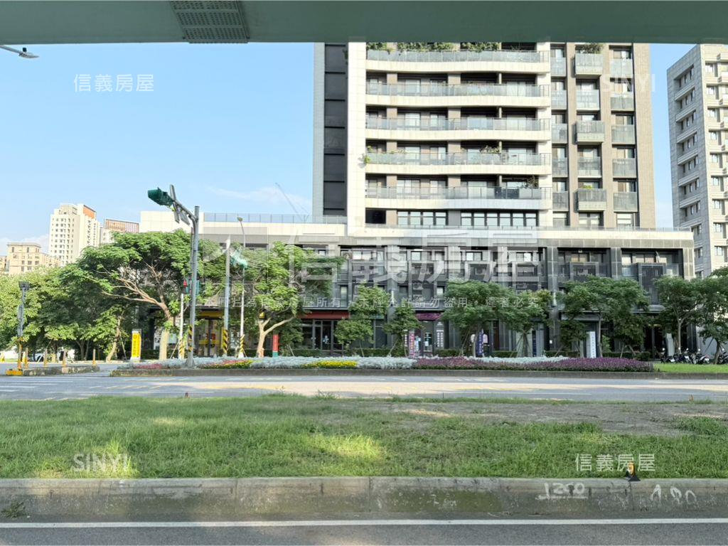 桃園重劃區近高鐵站店面房屋室內格局與周邊環境