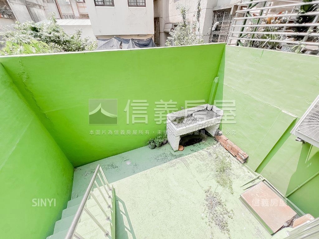 中正路大土地持份透天店面房屋室內格局與周邊環境
