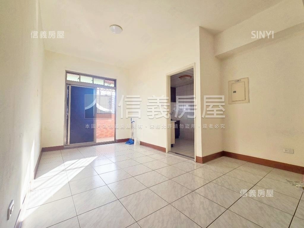 近捷運～低公設華廈次高樓房屋室內格局與周邊環境