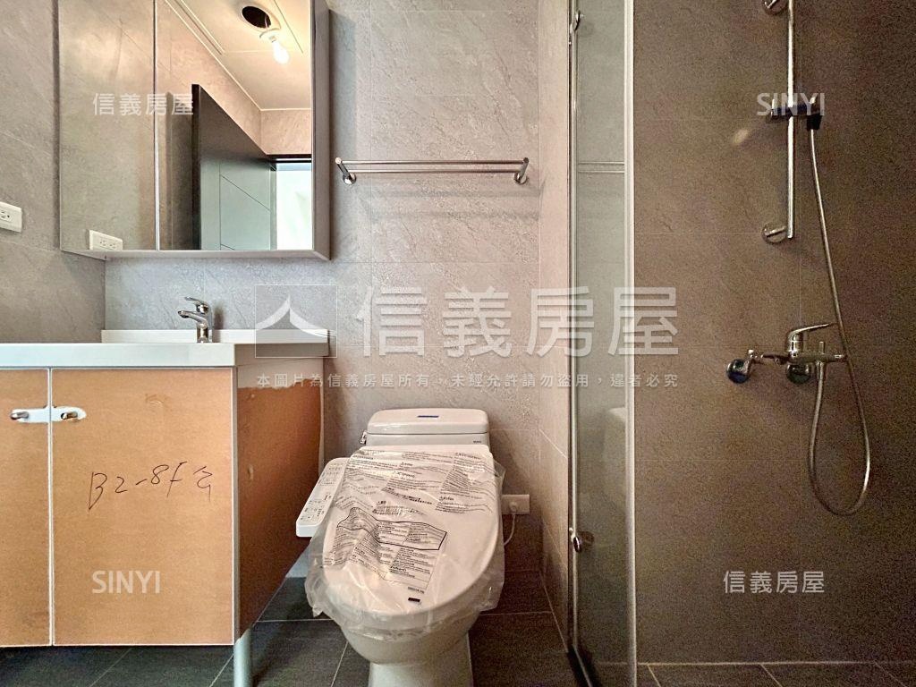 尊爵芳洲三房坡平車位房屋室內格局與周邊環境