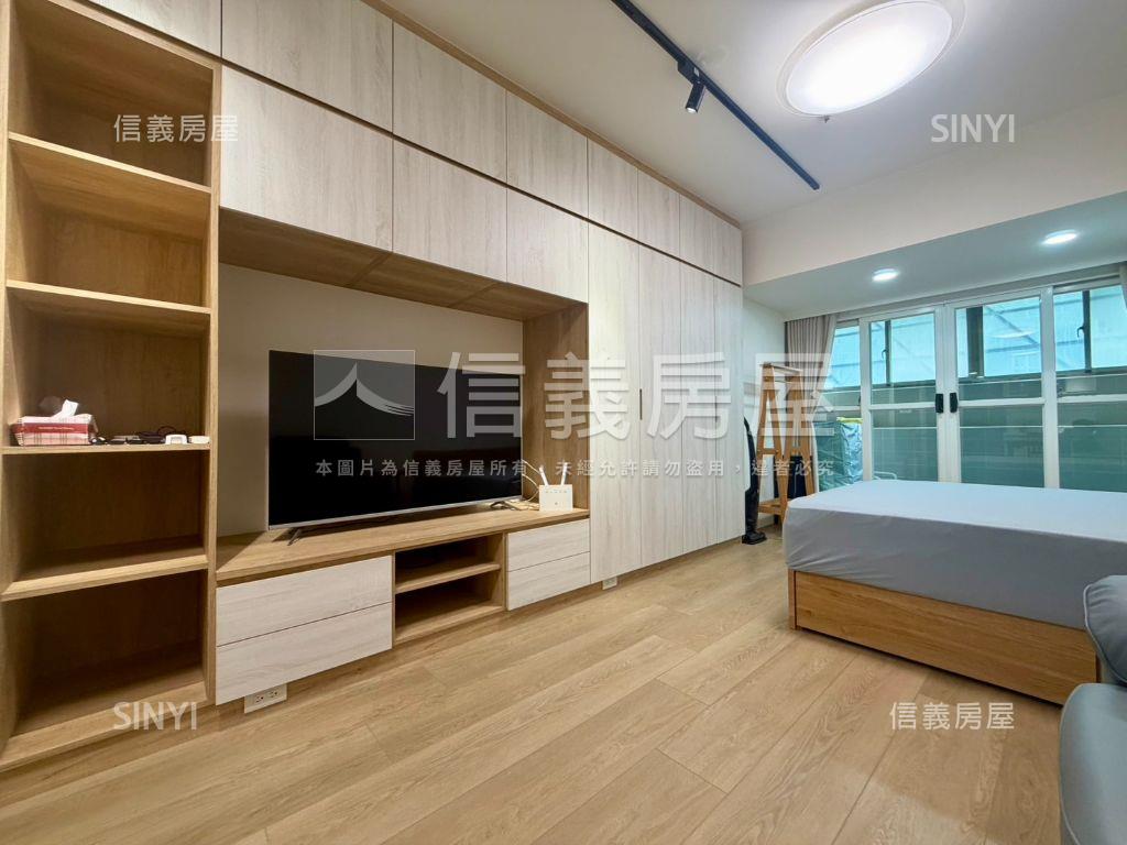 稀有裝潢美屋。露臺戶房屋室內格局與周邊環境
