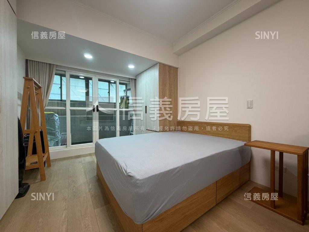 稀有裝潢美屋。露臺戶房屋室內格局與周邊環境