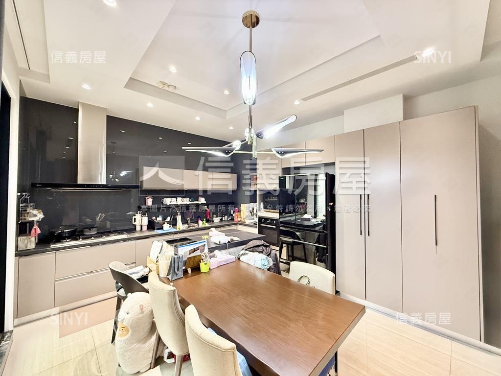 頂新特區面寬質感車墅房屋室內格局與周邊環境