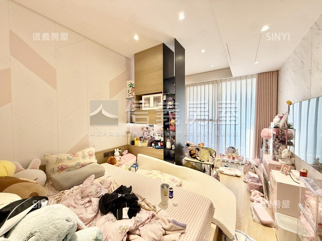 頂新特區面寬質感車墅房屋室內格局與周邊環境