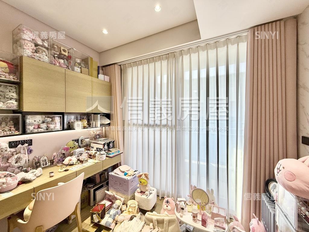 頂新特區面寬質感車墅房屋室內格局與周邊環境