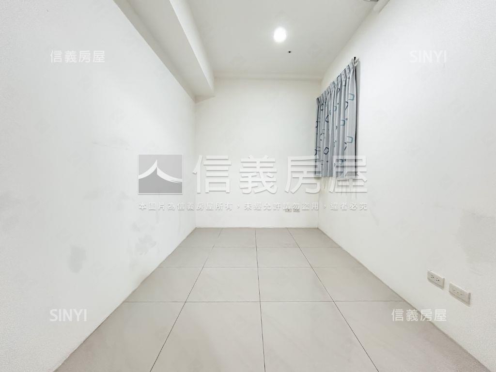 ［首泰大方］景觀三房車位房屋室內格局與周邊環境