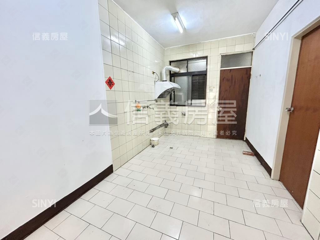 新生街方正三樓美寓房屋室內格局與周邊環境