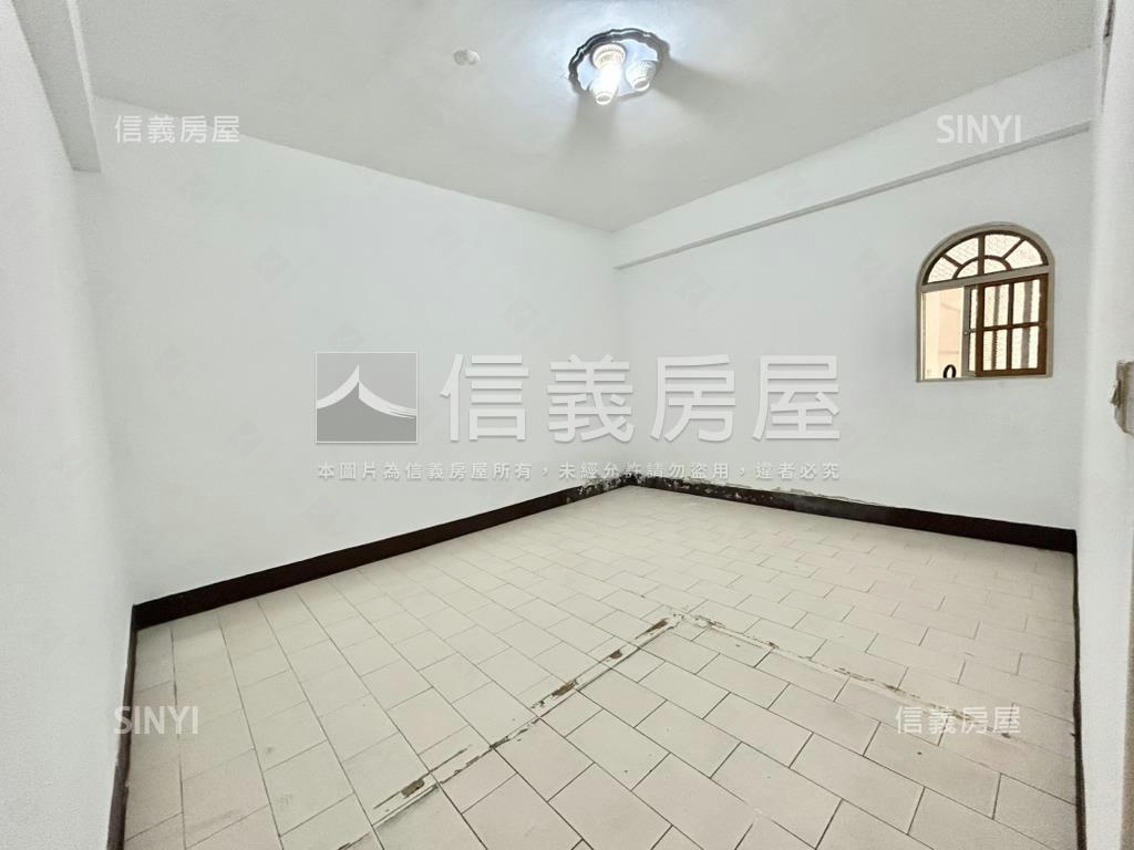 新生街方正三樓美寓房屋室內格局與周邊環境