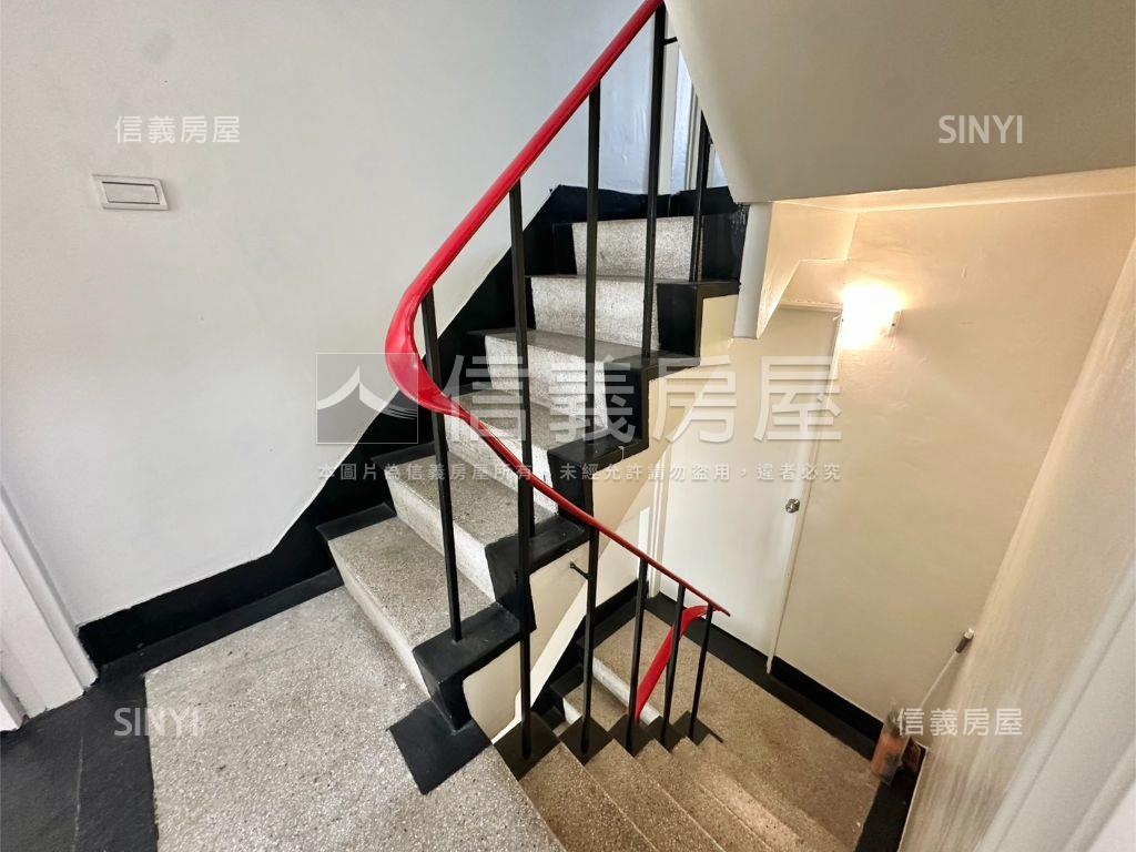 崇德前後臨路傳統透天房屋室內格局與周邊環境