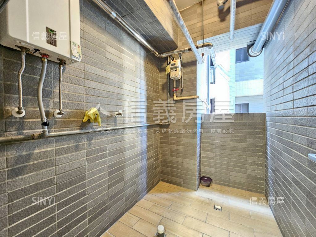 福爾摩沙大兩房車位房屋室內格局與周邊環境