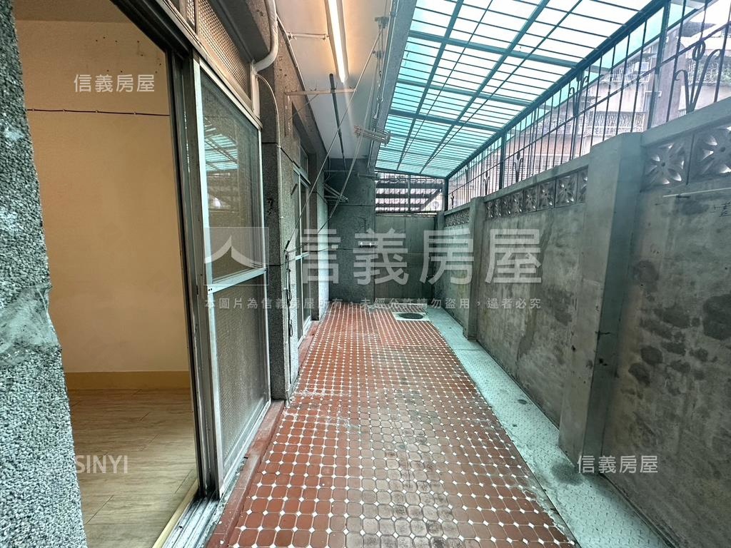 花園庭院一樓房屋室內格局與周邊環境