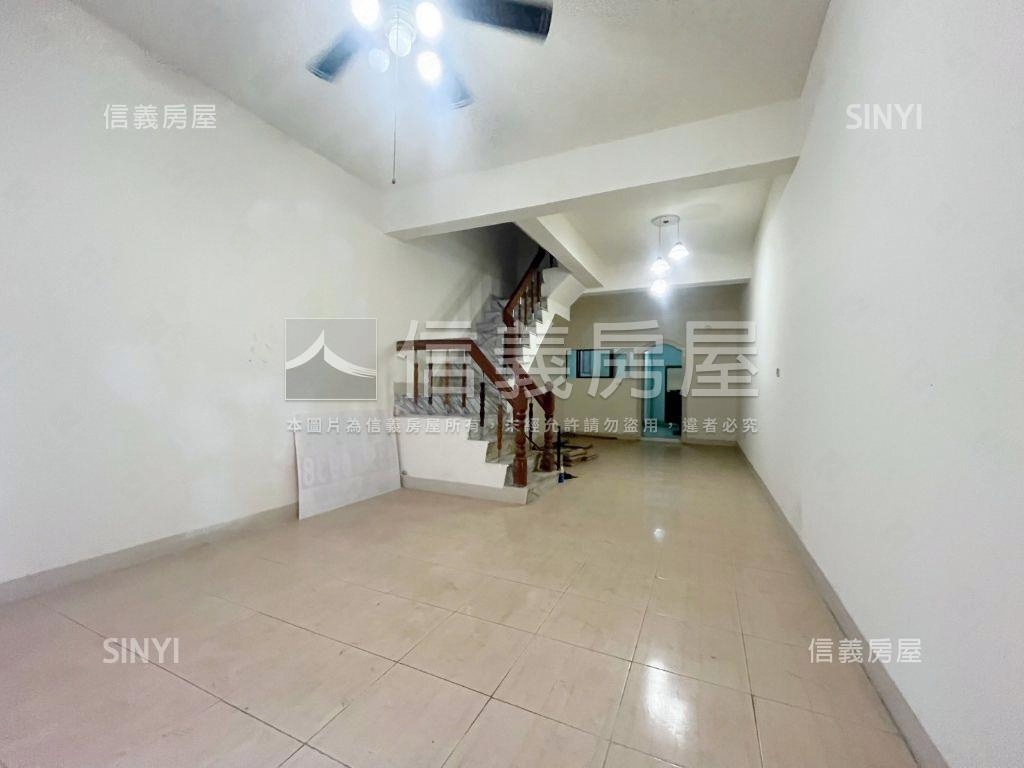 大寮江山路低總價透天房屋室內格局與周邊環境