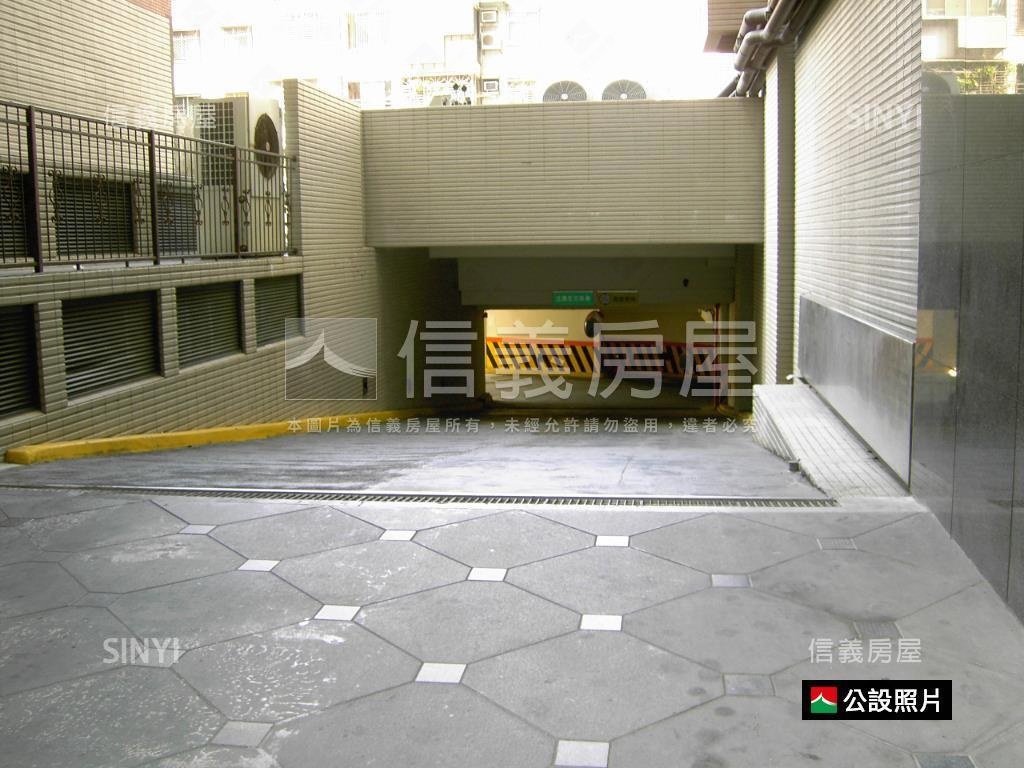 【ＥＡＴ時尚館】歡迎看屋房屋室內格局與周邊環境