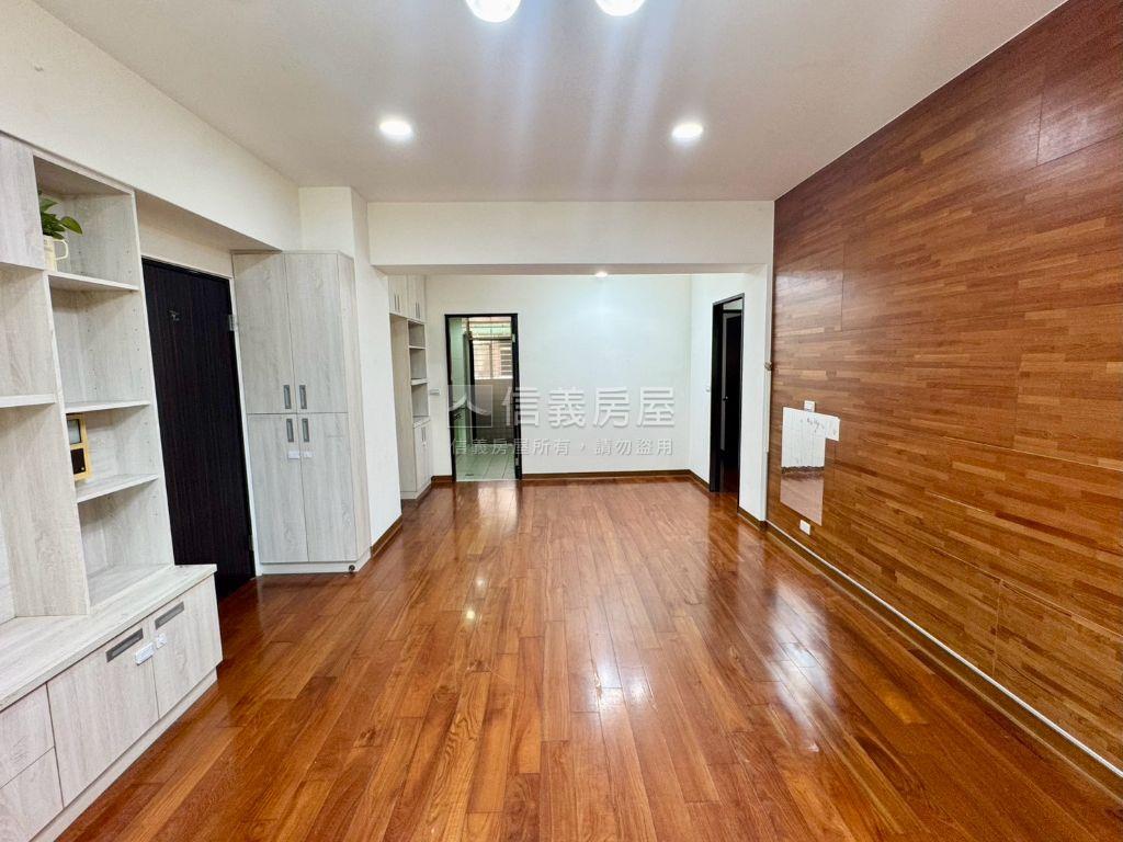 新界·高樓邊間採光三房房屋室內格局與周邊環境