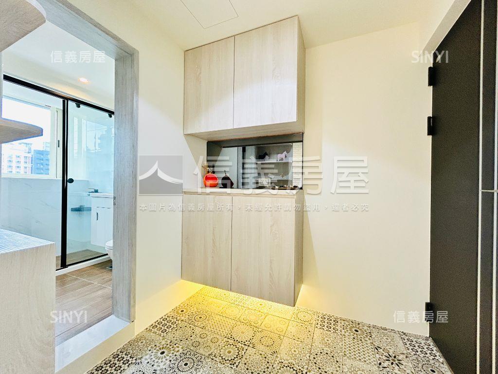 捷運高樓管理邊間美三房房屋室內格局與周邊環境