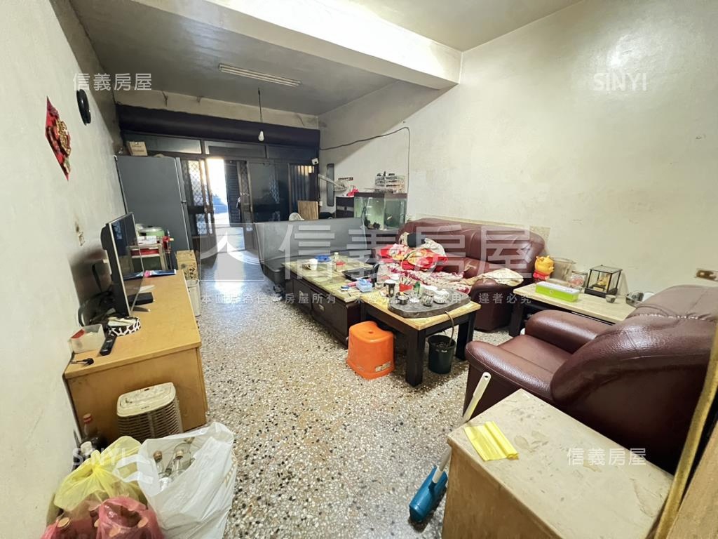 近員林演藝廳☆臨路透店房屋室內格局與周邊環境