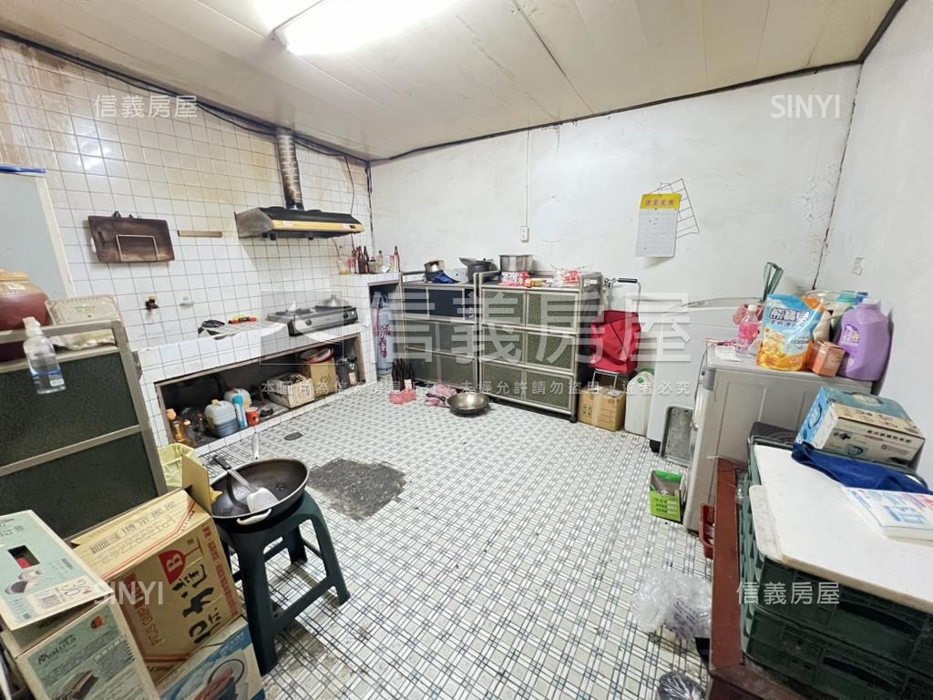 近員林演藝廳☆臨路透店房屋室內格局與周邊環境