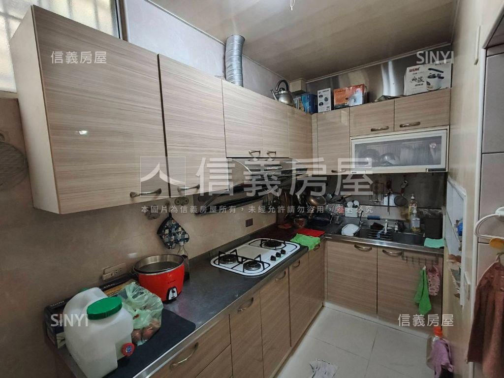 新平路震後別墅房屋室內格局與周邊環境