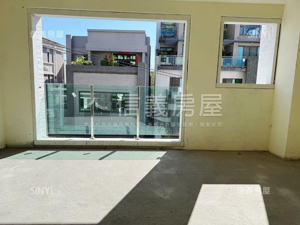 沙鹿森邸間間套房電梯透天房屋室內格局與周邊環境