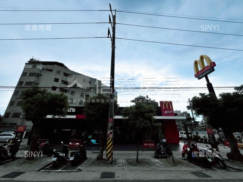 沙鹿森邸間間套房電梯透天房屋室內格局與周邊環境