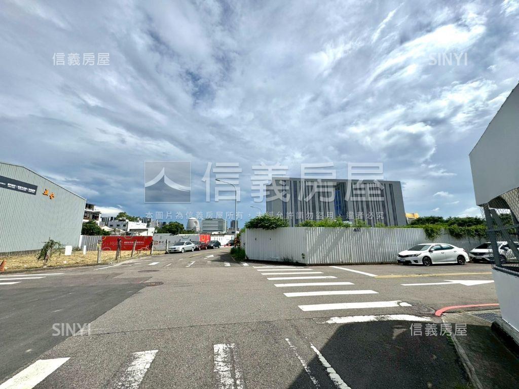 中央公園旁之序三房雙平車房屋室內格局與周邊環境