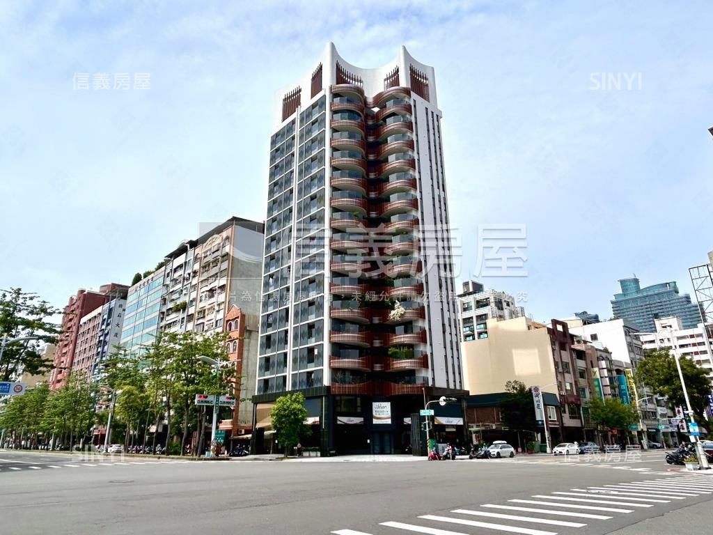 亞灣區邊間醒目金店面房屋室內格局與周邊環境